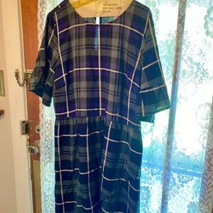 Tartan cotton dress, like new, bell sleeves